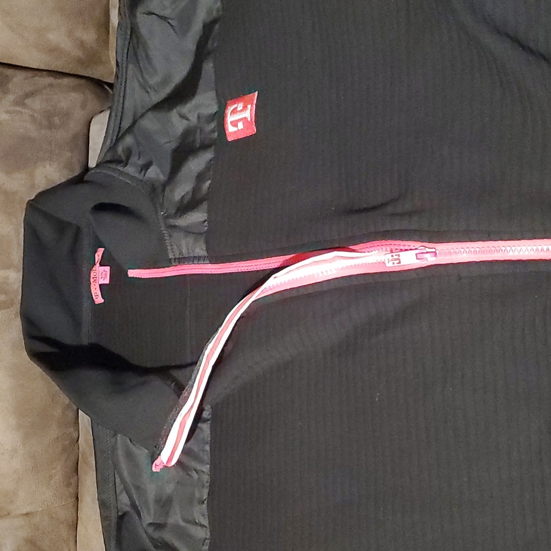 TMobile Jacket 5xl